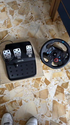 Logitech g29 driving force - logitech,