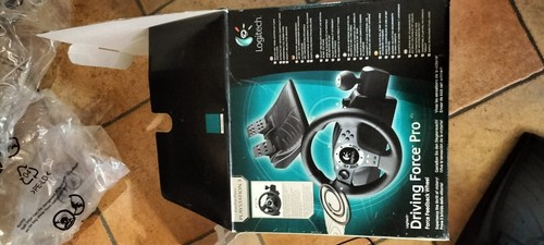 Logitech volante driving force - logitech,